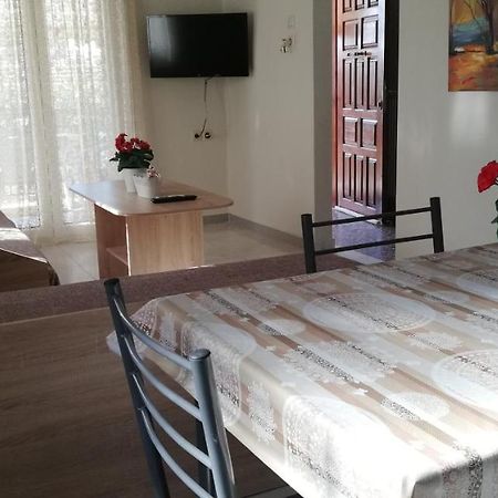 Periklis House Villa Nea Kallikrateia Bagian luar foto