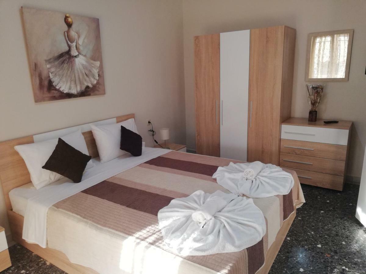 Periklis House Villa Nea Kallikrateia Bagian luar foto