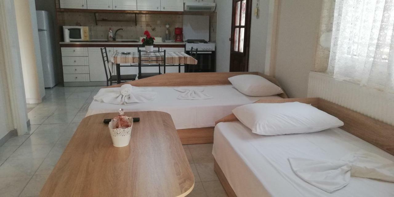 Periklis House Villa Nea Kallikrateia Bagian luar foto